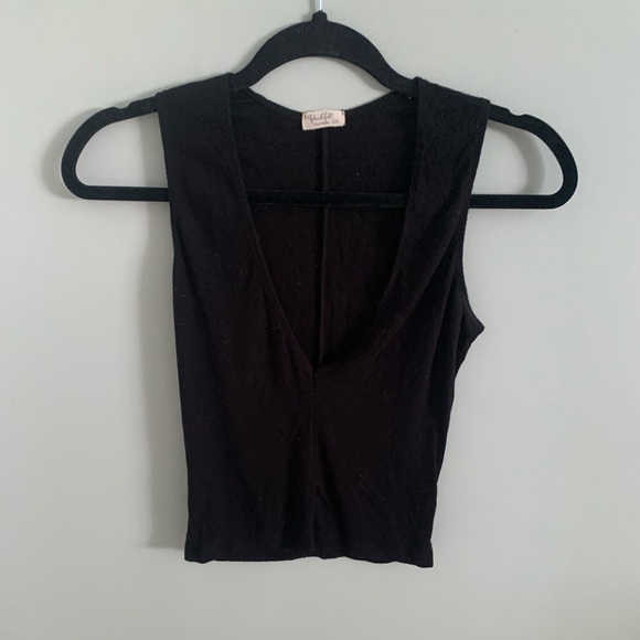 Brandy Melville low cut tank - Picture 1 of 3